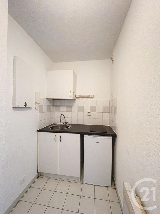Appartement Studio à louer - 1 pièce - 33.0 m2 - MONTPELLIER - 34 - LANGUEDOC-ROUSSILLON - Century 21 Vicarello