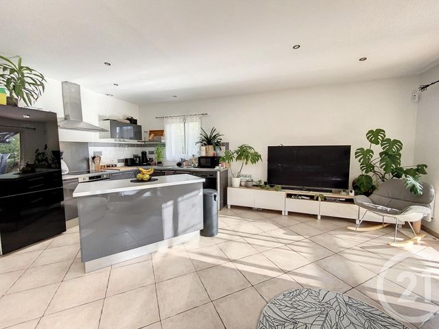 Appartement F4 à louer - 6 pièces - 91.02 m2 - ST GENIES DES MOURGUES - 34 - LANGUEDOC-ROUSSILLON - Century 21 Vicarello