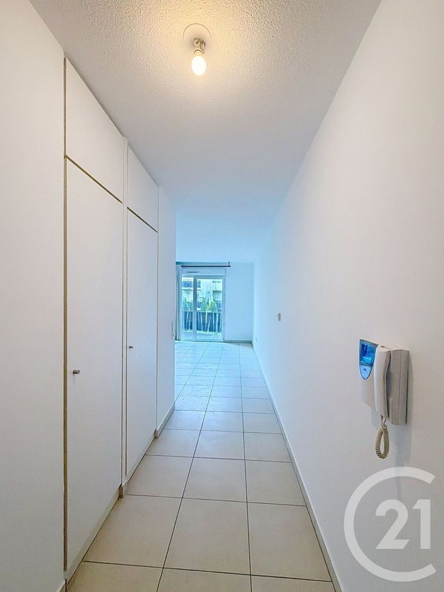Appartement F3 à louer - 3 pièces - 66.97 m2 - CASTELNAU LE LEZ - 34 - LANGUEDOC-ROUSSILLON - Century 21 Vicarello