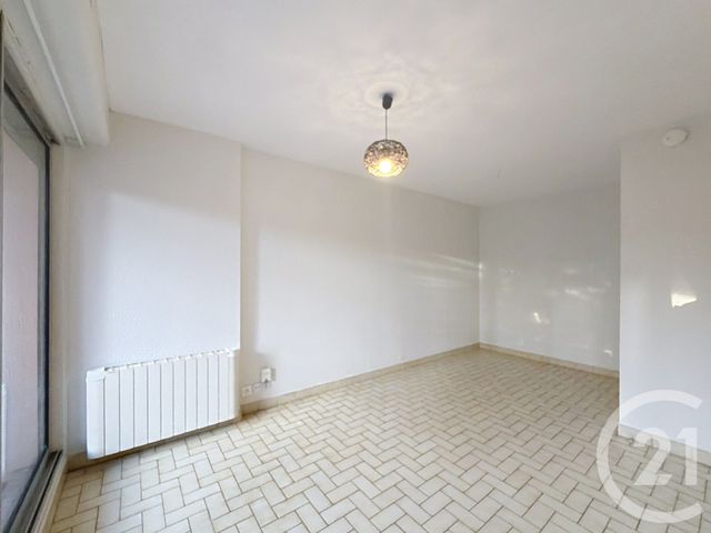Appartement F1 à louer - 1 pièce - 27.65 m2 - MONTPELLIER - 34 - LANGUEDOC-ROUSSILLON - Century 21 Vicarello