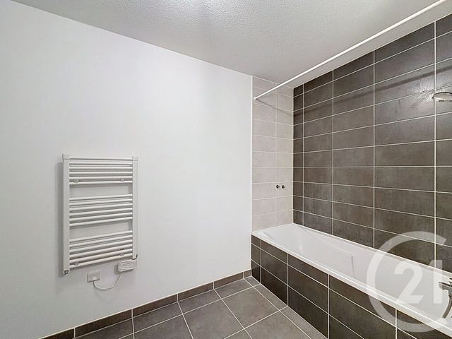 Appartement F3 à louer - 3 pièces - 63.66 m2 - GRABELS - 34 - LANGUEDOC-ROUSSILLON - Century 21 Vicarello