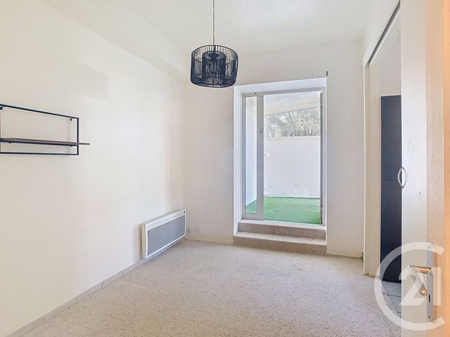 Appartement F2 à louer - 2 pièces - 38.57 m2 - CASTRIES - 34 - LANGUEDOC-ROUSSILLON - Century 21 Vicarello