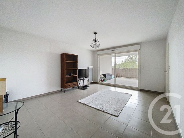Appartement T3 à vendre - 3 pièces - 62.28 m2 - PRADES LE LEZ - 34 - LANGUEDOC-ROUSSILLON - Century 21 Vicarello