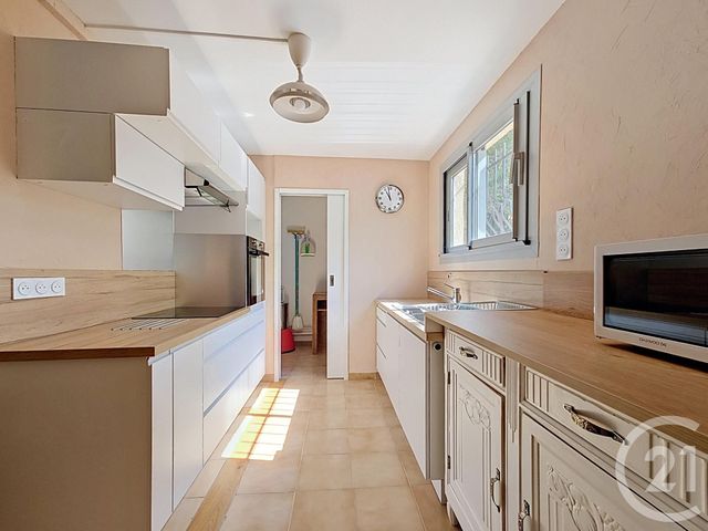 Appartement F3 à louer - 3 pièces - 67.06 m2 - CASTELNAU LE LEZ - 34 - LANGUEDOC-ROUSSILLON - Century 21 Vicarello