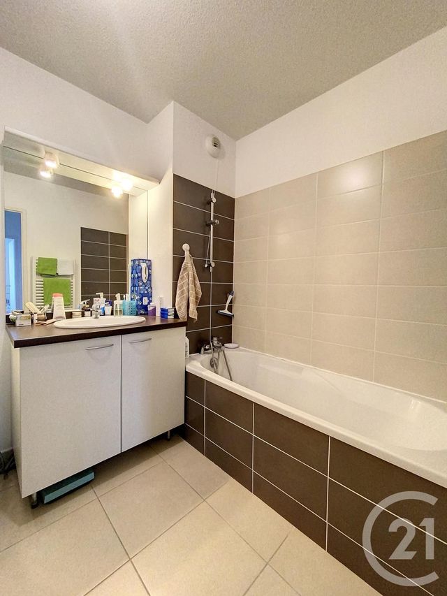 Appartement F2 à louer - 2 pièces - 45.05 m2 - CASTELNAU LE LEZ - 34 - LANGUEDOC-ROUSSILLON - Century 21 Vicarello