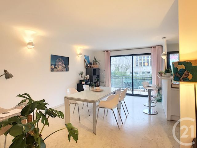 Appartement F3 à louer - 3 pièces - 75.36 m2 - MONTPELLIER - 34 - LANGUEDOC-ROUSSILLON - Century 21 Vicarello