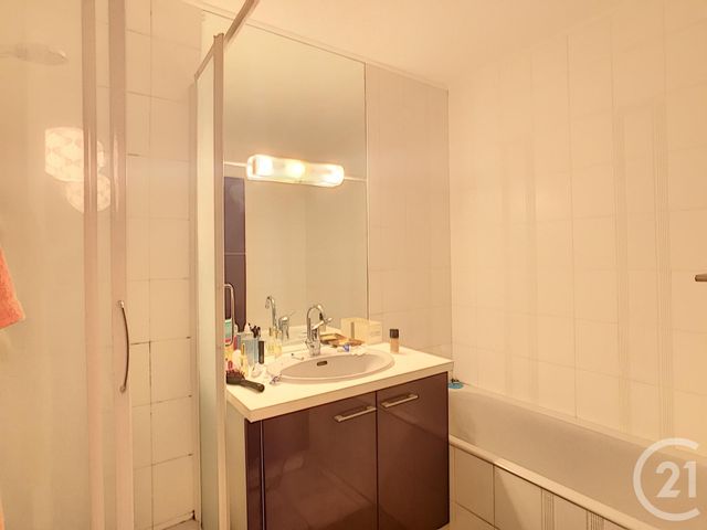 Appartement F3 à louer - 3 pièces - 75.36 m2 - MONTPELLIER - 34 - LANGUEDOC-ROUSSILLON - Century 21 Vicarello