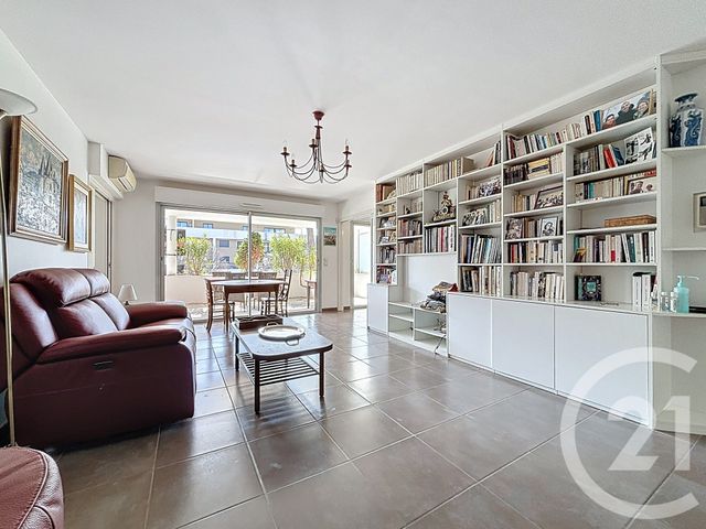 Appartement F3 à vendre - 3 pièces - 78.0 m2 - CASTELNAU LE LEZ - 34 - LANGUEDOC-ROUSSILLON - Century 21 Vicarello