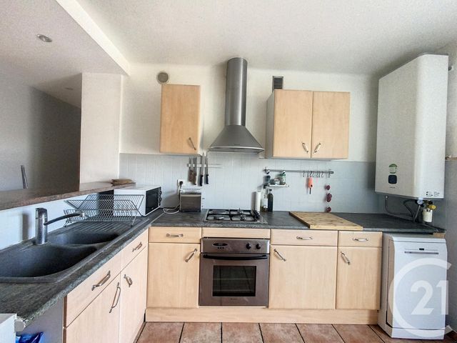 Appartement F3 à louer - 3 pièces - 69.98 m2 - CASTELNAU LE LEZ - 34 - LANGUEDOC-ROUSSILLON - Century 21 Vicarello