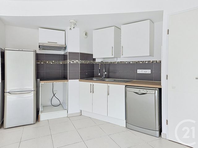 Appartement F3 à louer - 3 pièces - 71.8 m2 - CASTELNAU LE LEZ - 34 - LANGUEDOC-ROUSSILLON - Century 21 Vicarello