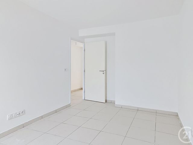 Appartement F3 à louer - 3 pièces - 71.8 m2 - CASTELNAU LE LEZ - 34 - LANGUEDOC-ROUSSILLON - Century 21 Vicarello