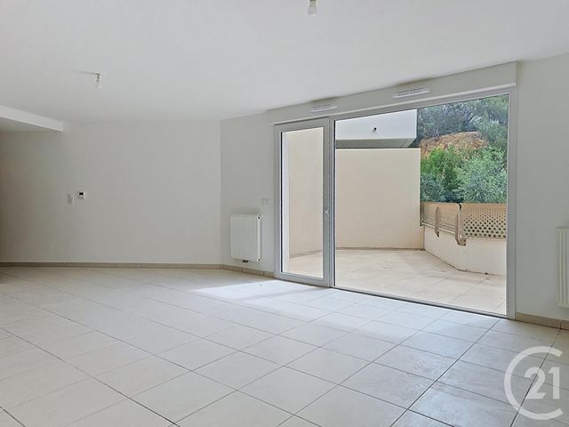 Appartement F3 à louer - 3 pièces - 71.8 m2 - CASTELNAU LE LEZ - 34 - LANGUEDOC-ROUSSILLON - Century 21 Vicarello