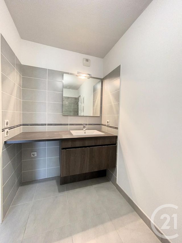 Appartement F3 à louer - 3 pièces - 64.0 m2 - LE CRES - 34 - LANGUEDOC-ROUSSILLON - Century 21 Vicarello