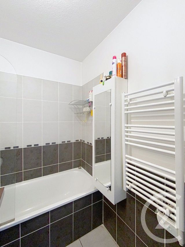 Appartement F4 à vendre - 4 pièces - 94.81 m2 - LE CRES - 34 - LANGUEDOC-ROUSSILLON - Century 21 Vicarello