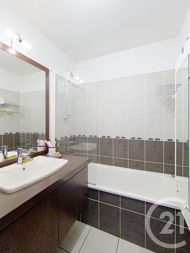 Appartement F4 à vendre - 4 pièces - 94.81 m2 - LE CRES - 34 - LANGUEDOC-ROUSSILLON - Century 21 Vicarello