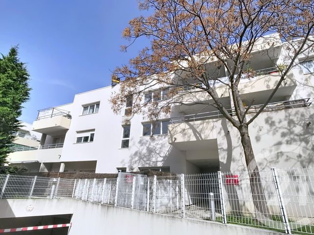 Appartement F2 à vendre - 2 pièces - 43.7 m2 - CASTELNAU LE LEZ - 34 - LANGUEDOC-ROUSSILLON - Century 21 Vicarello