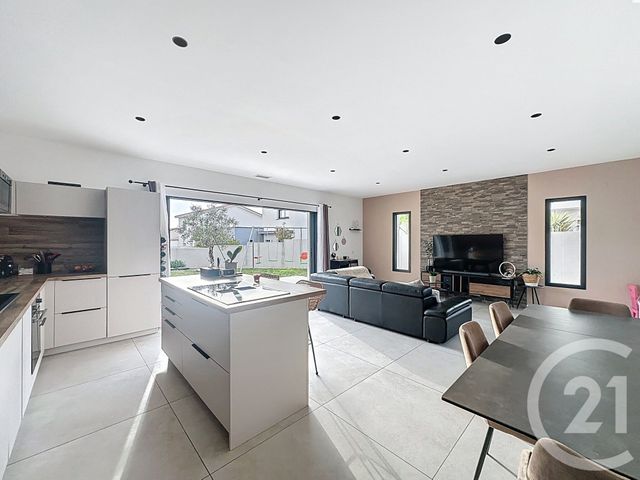 maison à vendre - 5 pièces - 105.0 m2 - PIGNAN - 34 - LANGUEDOC-ROUSSILLON - Century 21 Vicarello