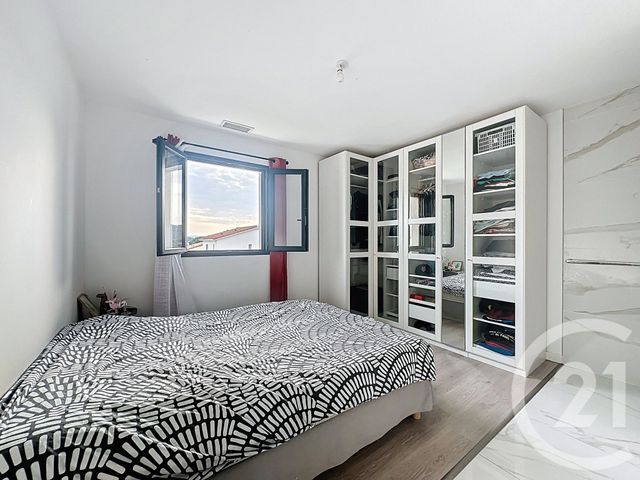 maison à vendre - 5 pièces - 105.0 m2 - PIGNAN - 34 - LANGUEDOC-ROUSSILLON - Century 21 Vicarello