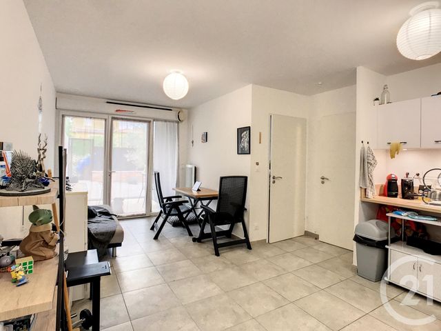 Appartement F2 à louer - 2 pièces - 37.5 m2 - ST JEAN DE VEDAS - 34 - LANGUEDOC-ROUSSILLON - Century 21 Vicarello