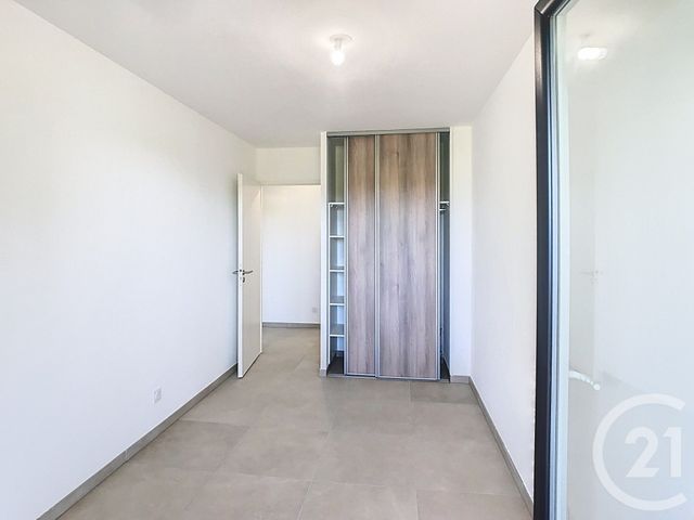 Appartement F3 à louer - 3 pièces - 57.63 m2 - CASTRIES - 34 - LANGUEDOC-ROUSSILLON - Century 21 Vicarello
