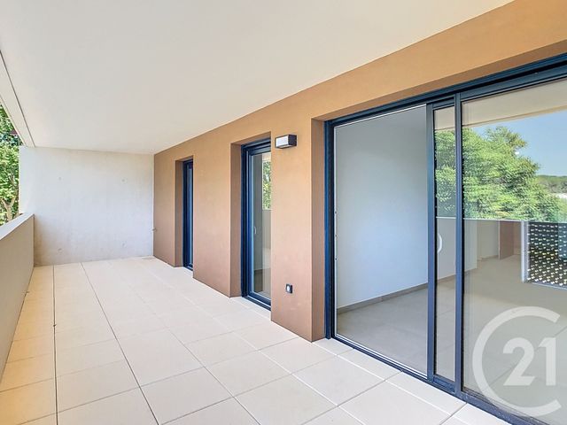Appartement F3 à louer - 3 pièces - 57.63 m2 - CASTRIES - 34 - LANGUEDOC-ROUSSILLON - Century 21 Vicarello