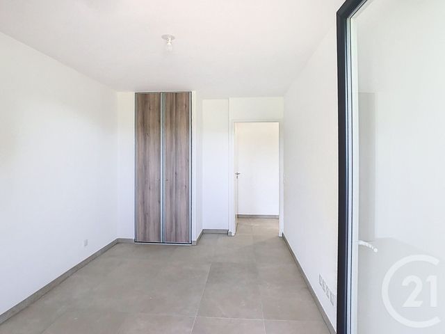 Appartement F3 à louer - 3 pièces - 57.63 m2 - CASTRIES - 34 - LANGUEDOC-ROUSSILLON - Century 21 Vicarello