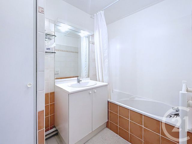 Appartement F3 à vendre - 3 pièces - 72.43 m2 - MONTPELLIER - 34 - LANGUEDOC-ROUSSILLON - Century 21 Vicarello