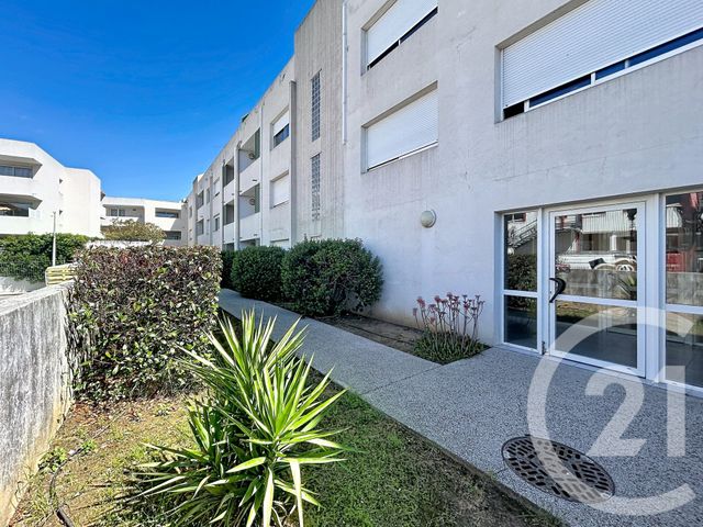 Appartement T3 à vendre - 3 pièces - 61.91 m2 - CASTELNAU LE LEZ - 34 - LANGUEDOC-ROUSSILLON - Century 21 Vicarello