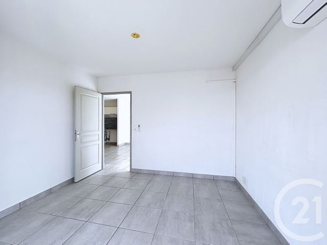 Appartement T3 à vendre - 3 pièces - 61.91 m2 - CASTELNAU LE LEZ - 34 - LANGUEDOC-ROUSSILLON - Century 21 Vicarello