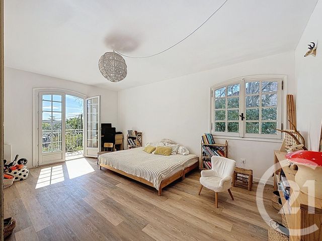 maison à vendre - 7 pièces - 212.93 m2 - LE CRES - 34 - LANGUEDOC-ROUSSILLON - Century 21 Vicarello
