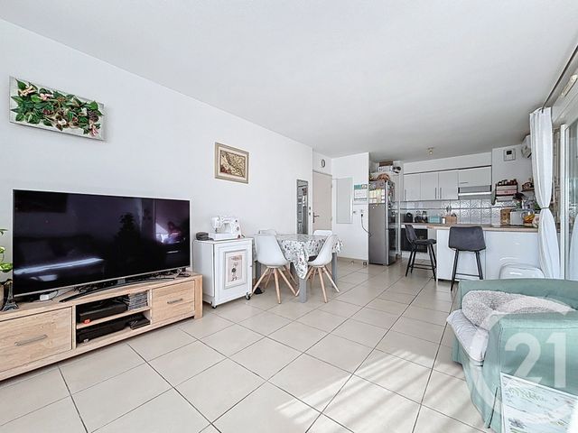 Appartement F4 à vendre - 4 pièces - 88.8 m2 - JACOU - 34 - LANGUEDOC-ROUSSILLON - Century 21 Vicarello