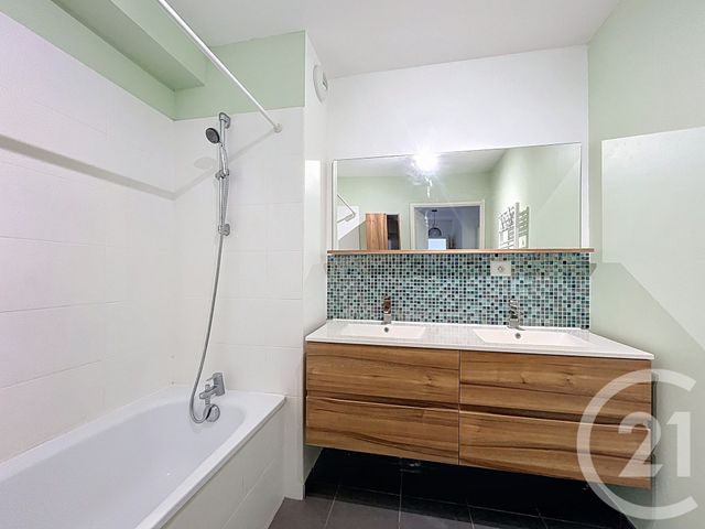 Appartement F3 à vendre - 3 pièces - 56.0 m2 - CASTELNAU LE LEZ - 34 - LANGUEDOC-ROUSSILLON - Century 21 Vicarello