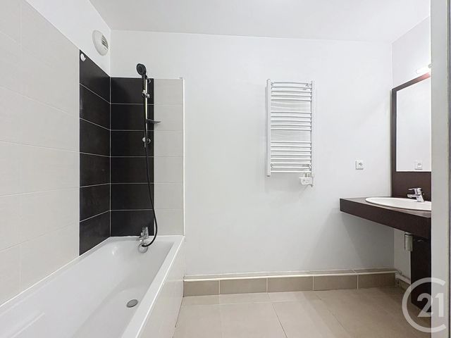 Appartement F2 à louer - 2 pièces - 43.94 m2 - CASTELNAU LE LEZ - 34 - LANGUEDOC-ROUSSILLON - Century 21 Vicarello