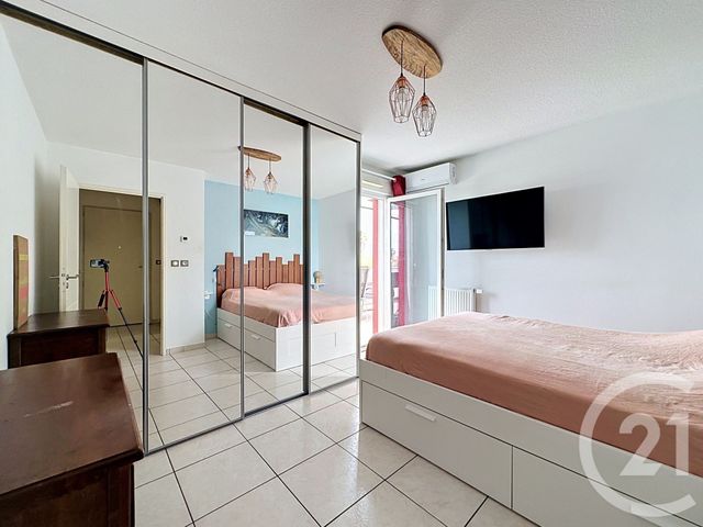 Appartement F4 à vendre - 4 pièces - 73.0 m2 - MAUGUIO CARNON - 34 - LANGUEDOC-ROUSSILLON - Century 21 Vicarello