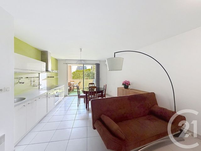 Appartement F3 à louer - 3 pièces - 56.28 m2 - CASTELNAU LE LEZ - 34 - LANGUEDOC-ROUSSILLON - Century 21 Vicarello