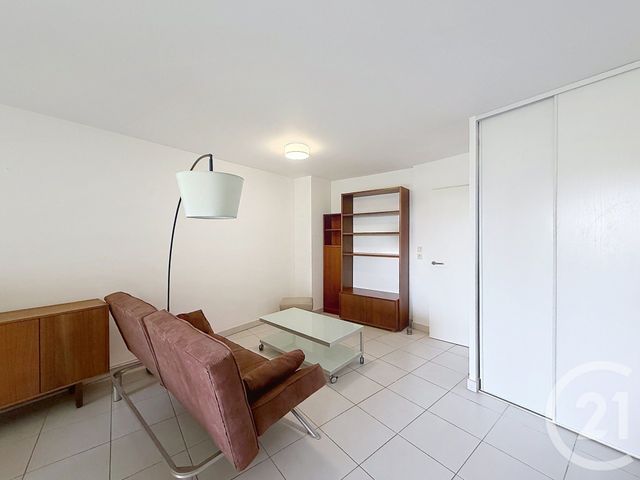 Appartement F3 à louer - 3 pièces - 56.28 m2 - CASTELNAU LE LEZ - 34 - LANGUEDOC-ROUSSILLON - Century 21 Vicarello