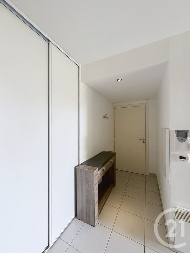 Appartement F3 à louer - 3 pièces - 56.28 m2 - CASTELNAU LE LEZ - 34 - LANGUEDOC-ROUSSILLON - Century 21 Vicarello
