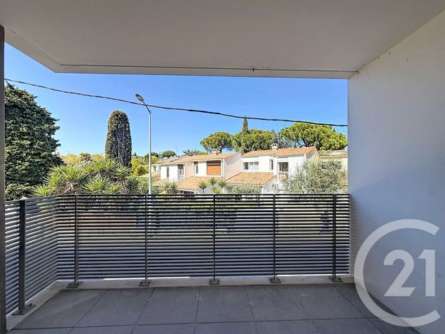 Appartement F2 à louer - 2 pièces - 37.5 m2 - CASTELNAU LE LEZ - 34 - LANGUEDOC-ROUSSILLON - Century 21 Vicarello