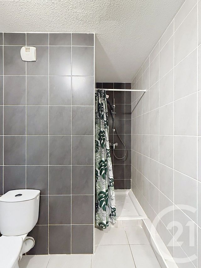 Appartement F2 à louer - 2 pièces - 37.5 m2 - CASTELNAU LE LEZ - 34 - LANGUEDOC-ROUSSILLON - Century 21 Vicarello