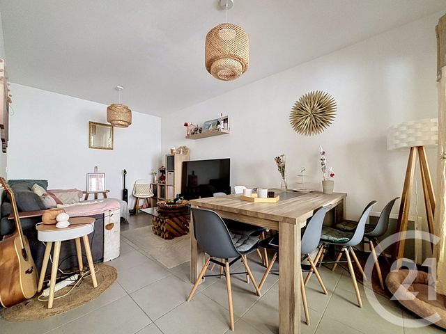 Appartement F3 à vendre - 3 pièces - 67.06 m2 - CASTELNAU LE LEZ - 34 - LANGUEDOC-ROUSSILLON - Century 21 Vicarello