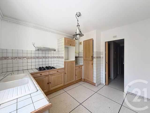 Appartement F3 à louer - 3 pièces - 76.96 m2 - CASTELNAU LE LEZ - 34 - LANGUEDOC-ROUSSILLON - Century 21 Vicarello