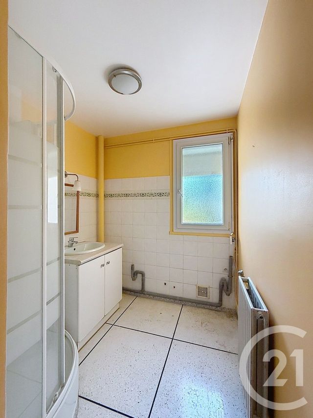 Appartement F3 à louer - 3 pièces - 76.96 m2 - CASTELNAU LE LEZ - 34 - LANGUEDOC-ROUSSILLON - Century 21 Vicarello