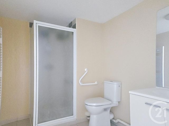 Appartement F3 à louer - 3 pièces - 57.6 m2 - JUVIGNAC - 34 - LANGUEDOC-ROUSSILLON - Century 21 Vicarello