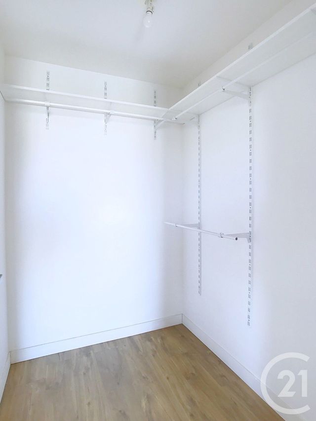 Appartement F3 à vendre - 3 pièces - 72.39 m2 - CASTELNAU LE LEZ - 34 - LANGUEDOC-ROUSSILLON - Century 21 Vicarello