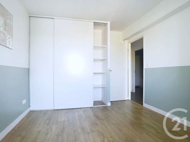 Appartement F3 à vendre - 3 pièces - 72.39 m2 - CASTELNAU LE LEZ - 34 - LANGUEDOC-ROUSSILLON - Century 21 Vicarello