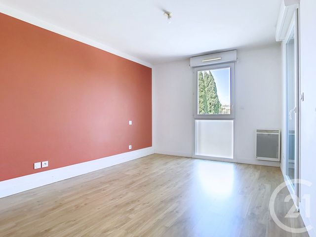 Appartement F3 à vendre - 3 pièces - 72.39 m2 - CASTELNAU LE LEZ - 34 - LANGUEDOC-ROUSSILLON - Century 21 Vicarello