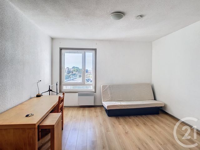 Appartement Studio à louer - 1 pièce - 27.3 m2 - MONTPELLIER - 34 - LANGUEDOC-ROUSSILLON - Century 21 Vicarello