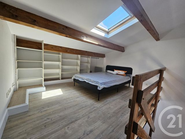 Appartement Duplex à louer - 2 pièces - 20.6 m2 - MONTPELLIER - 34 - LANGUEDOC-ROUSSILLON - Century 21 Vicarello