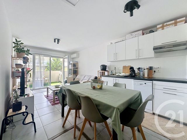 Appartement F3 à vendre - 3 pièces - 54.51 m2 - CASTELNAU LE LEZ - 34 - LANGUEDOC-ROUSSILLON - Century 21 Vicarello