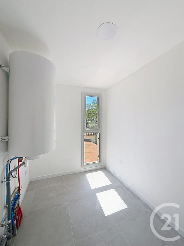 Appartement F4 à louer - 4 pièces - 87.0 m2 - MONTFERRIER SUR LEZ - 34 - LANGUEDOC-ROUSSILLON - Century 21 Vicarello